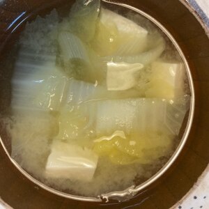 白菜・豆腐の味噌汁